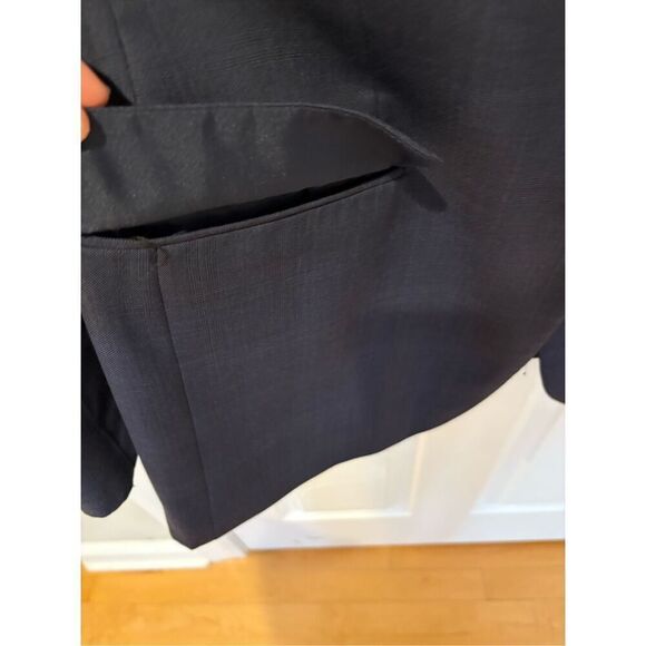 Jos A. Banks Men’s 2 Piece Suit, size 39 - Picture 8 of 16